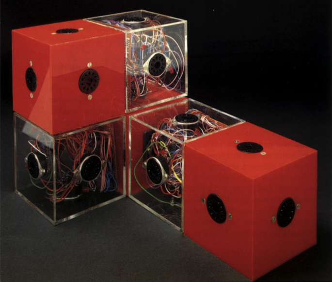 John et Julia Frazer – Prototype de travail d’un système de modélisation en 3D d’intelligence physique, 1980.